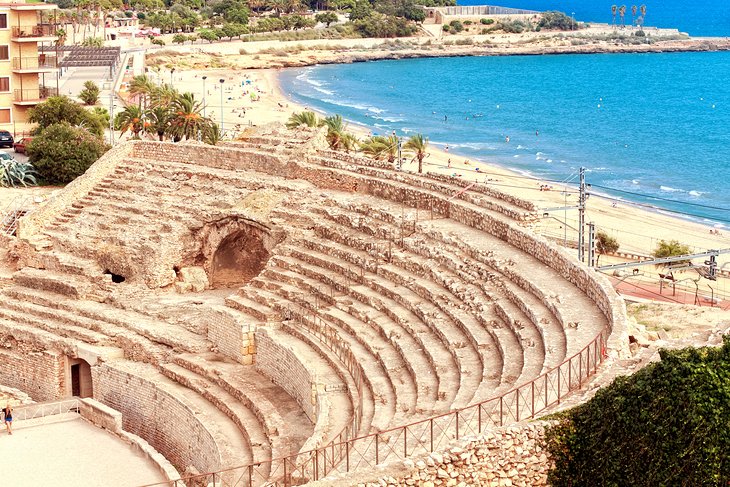 spain-tarragona-amphitheater