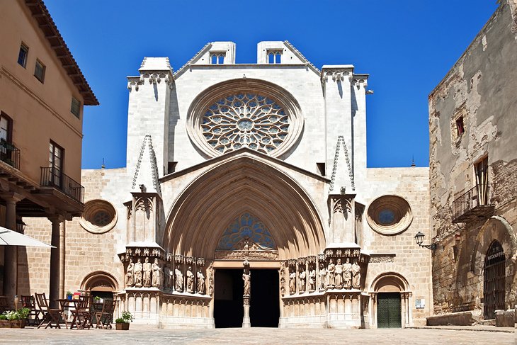 spain-tarragona-cathedral